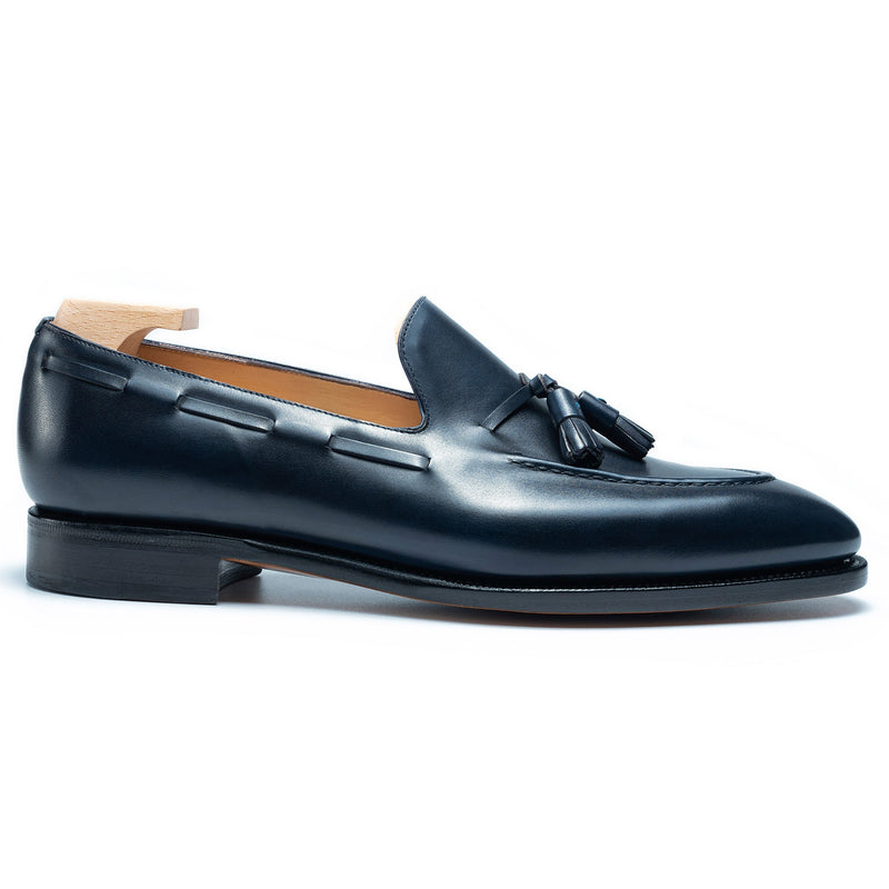 TLB Mallorca 144 Artista navy vegano leather tassel loafer with Goodyear welted construction and round toe