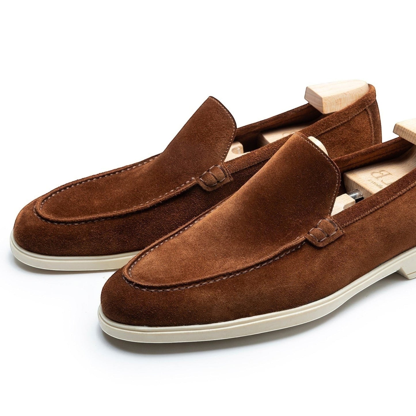 TLB Mallorca Parisian brown suede loafers with a flexible rubber sole and anatomical last. Handcrafted in Spain.